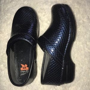 Navy blue dansko so 37